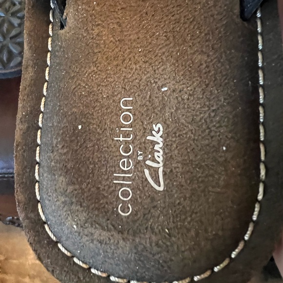 Clarks Leather Flip Flops - Picture 6 of 6
